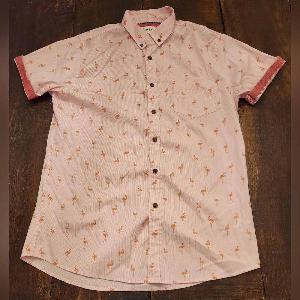 Sovereign Code Los Angeles Pink Flamingo Casual Button Down Shirt. Size M
